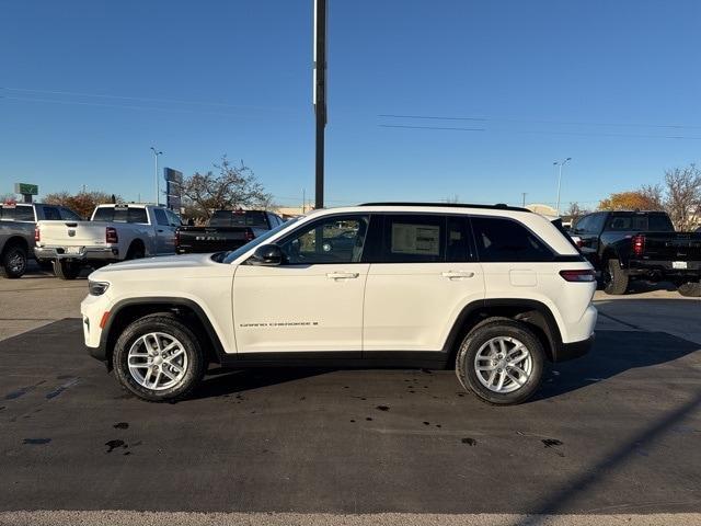 new 2025 Jeep Grand Cherokee car, priced at $41,441