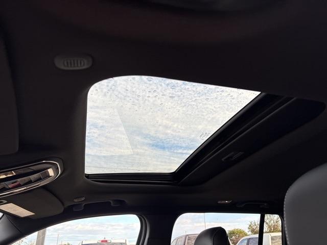 new 2025 Jeep Grand Cherokee car, priced at $45,297