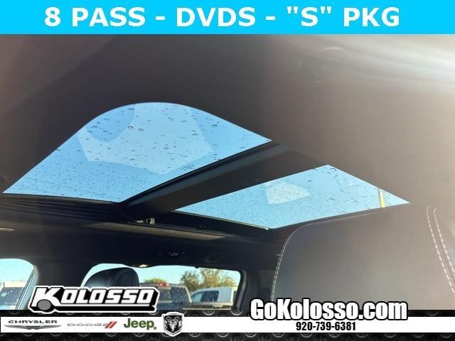 used 2023 Chrysler Pacifica car, priced at $33,999