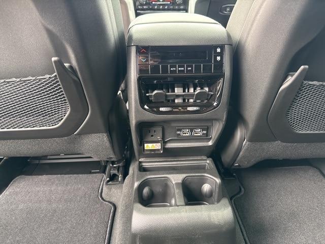 new 2025 Jeep Grand Cherokee L car, priced at $46,932