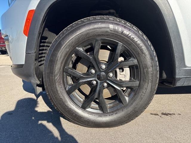 used 2024 Jeep Grand Cherokee L car, priced at $31,994