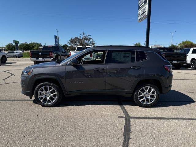 new 2024 Jeep Compass car, priced at $30,860