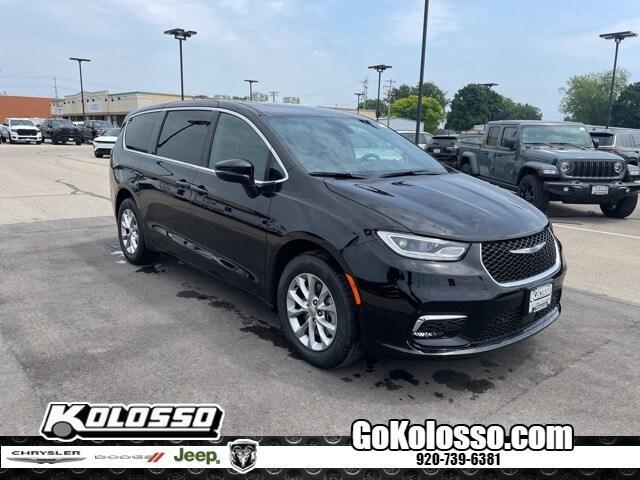 new 2025 Chrysler Pacifica car, priced at $46,798