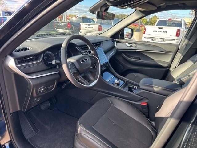 new 2025 Jeep Grand Cherokee car, priced at $45,759