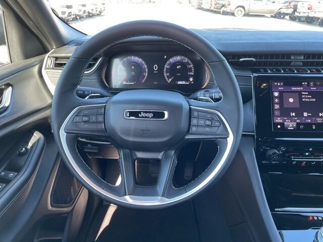 new 2025 Jeep Grand Cherokee car, priced at $41,667