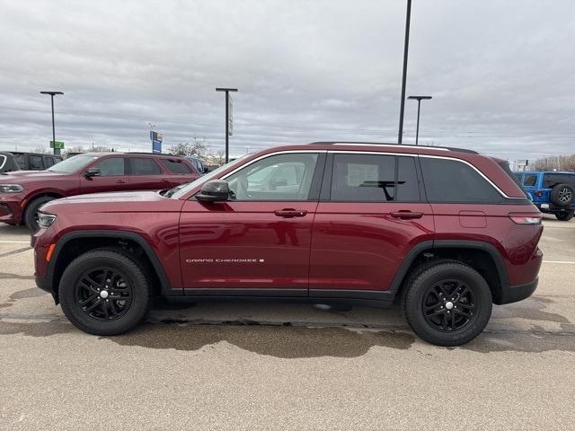 used 2023 Jeep Grand Cherokee car, priced at $32,455