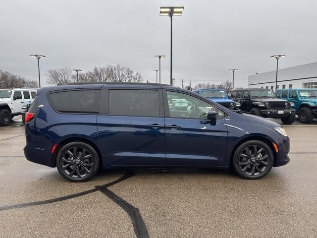 used 2019 Chrysler Pacifica car, priced at $25,000