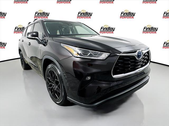 used 2022 Toyota Highlander Hybrid car, priced at $41,488