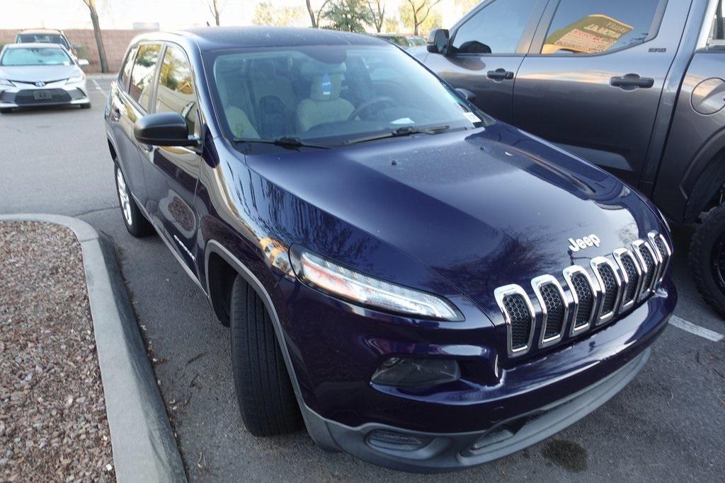 used 2015 Jeep Cherokee car, priced at $10,588
