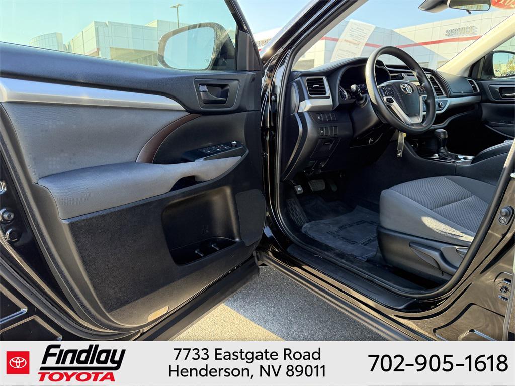 used 2019 Toyota Highlander car, priced at $22,688