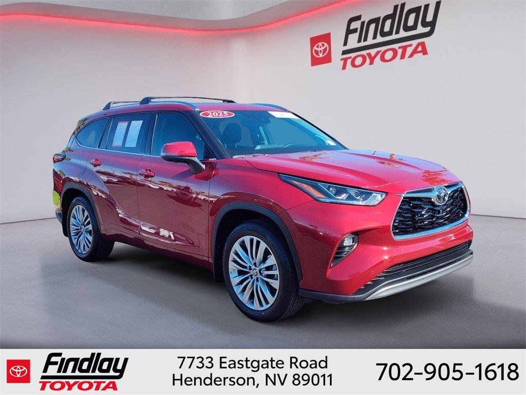 used 2025 Toyota Highlander car, priced at $54,988