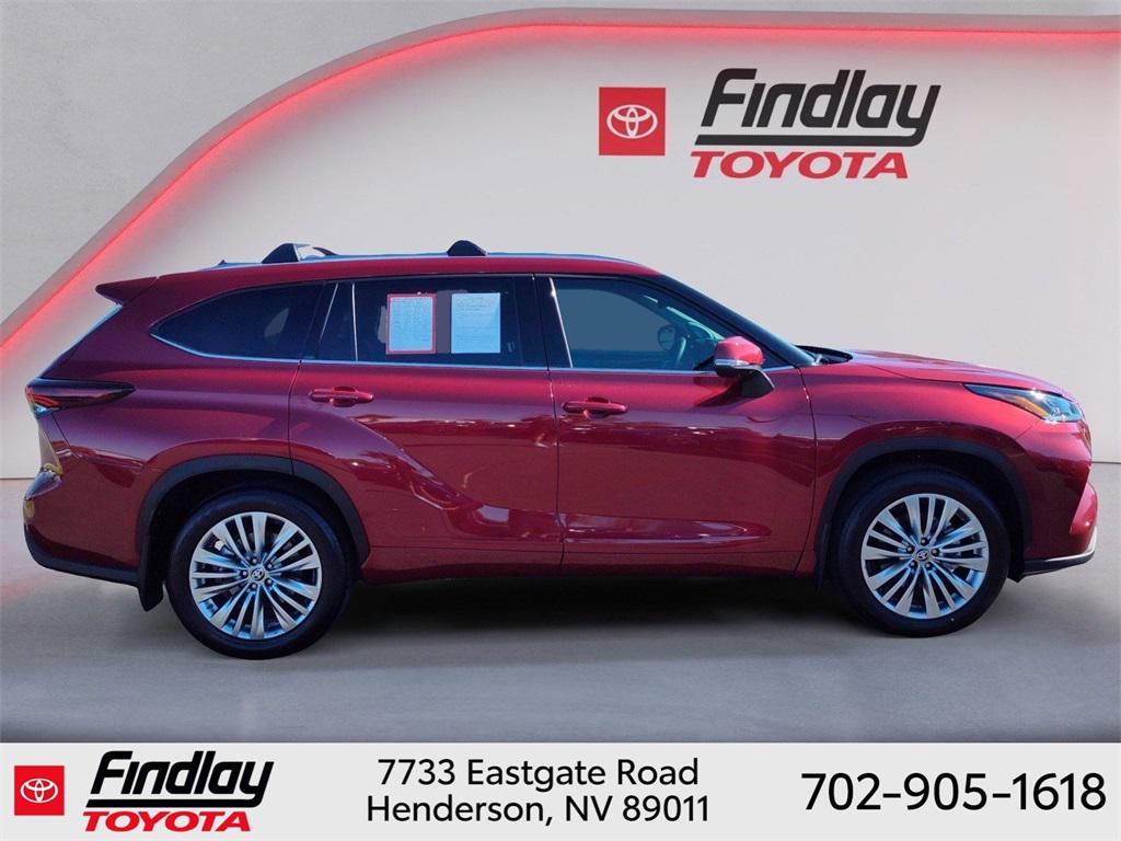 used 2025 Toyota Highlander car, priced at $54,988