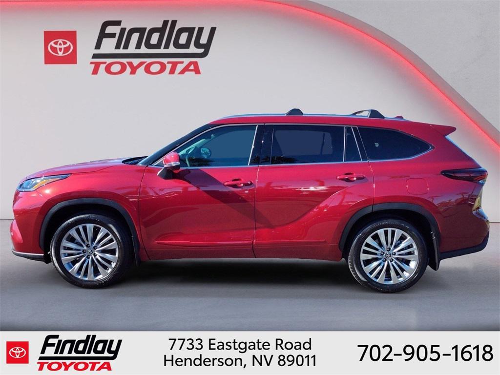 used 2025 Toyota Highlander car, priced at $54,988