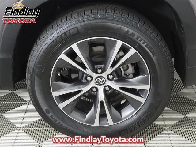 used 2018 Toyota Highlander car, priced at $16,988