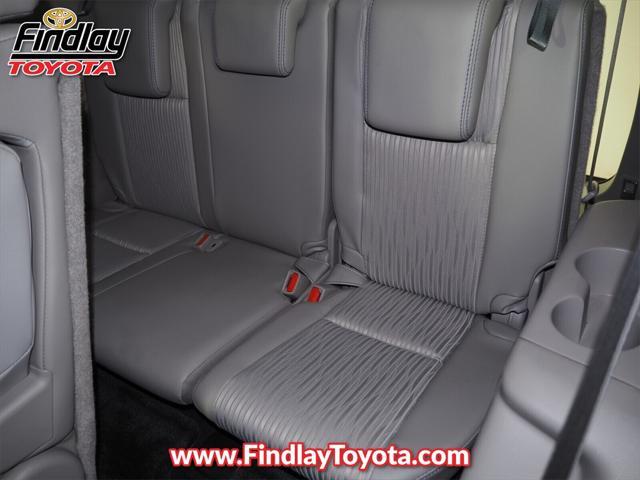 used 2018 Toyota Highlander car, priced at $16,988