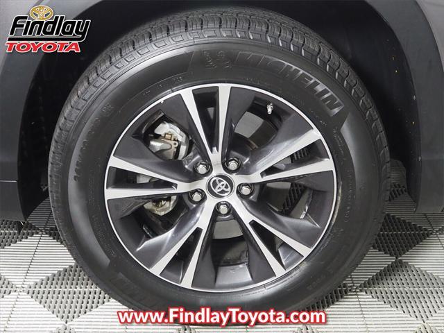 used 2018 Toyota Highlander car, priced at $16,988