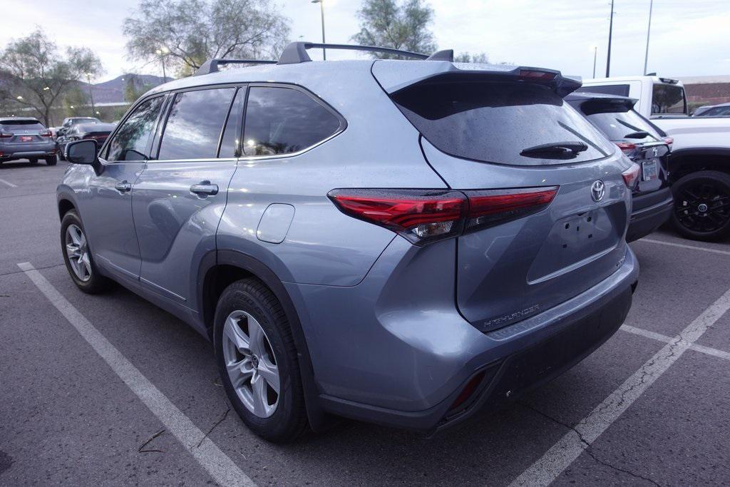 used 2022 Toyota Highlander car, priced at $34,488