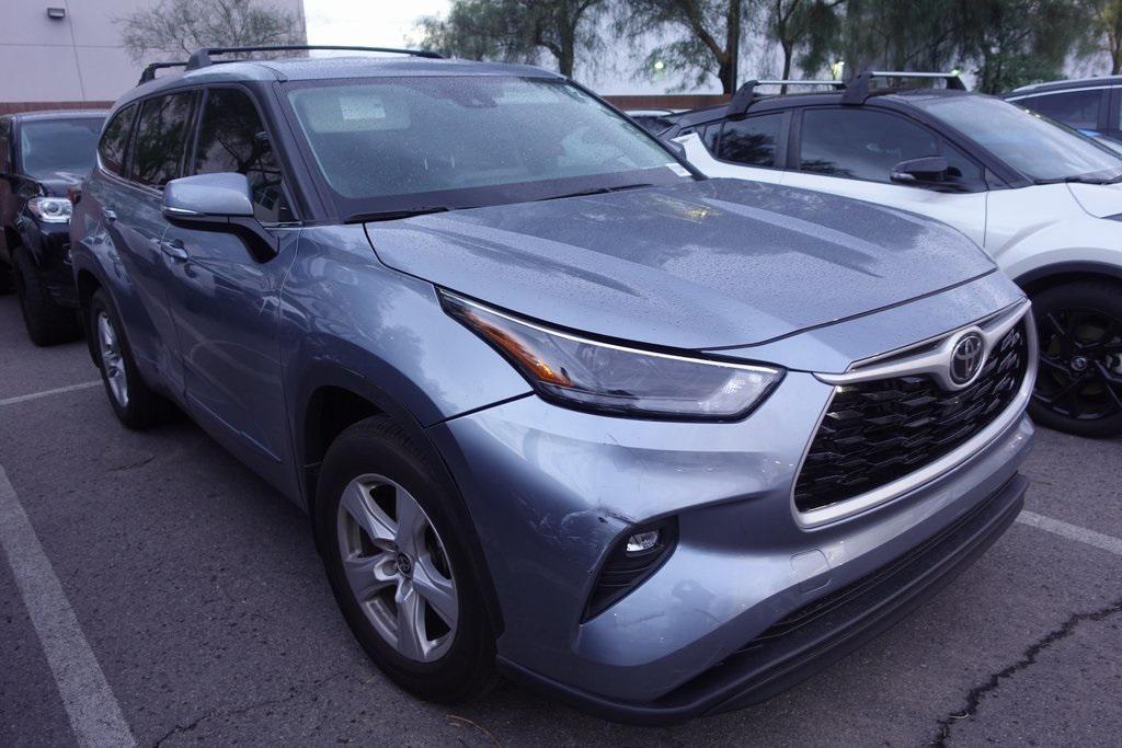 used 2022 Toyota Highlander car, priced at $34,488