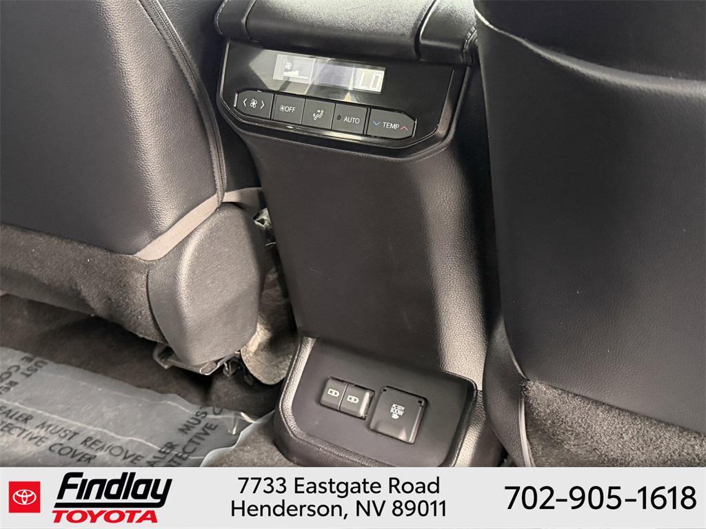 used 2023 Toyota Highlander car, priced at $43,988