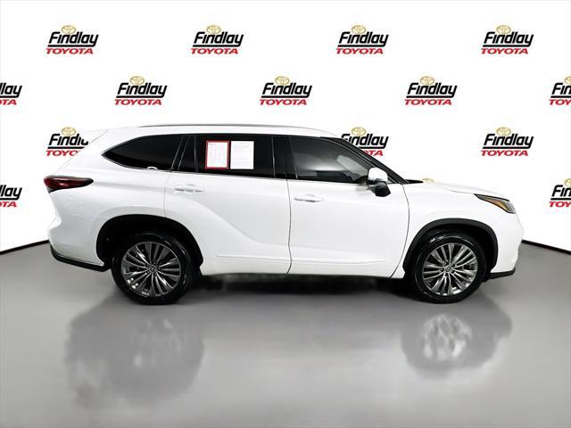 used 2022 Toyota Highlander Hybrid car, priced at $42,988