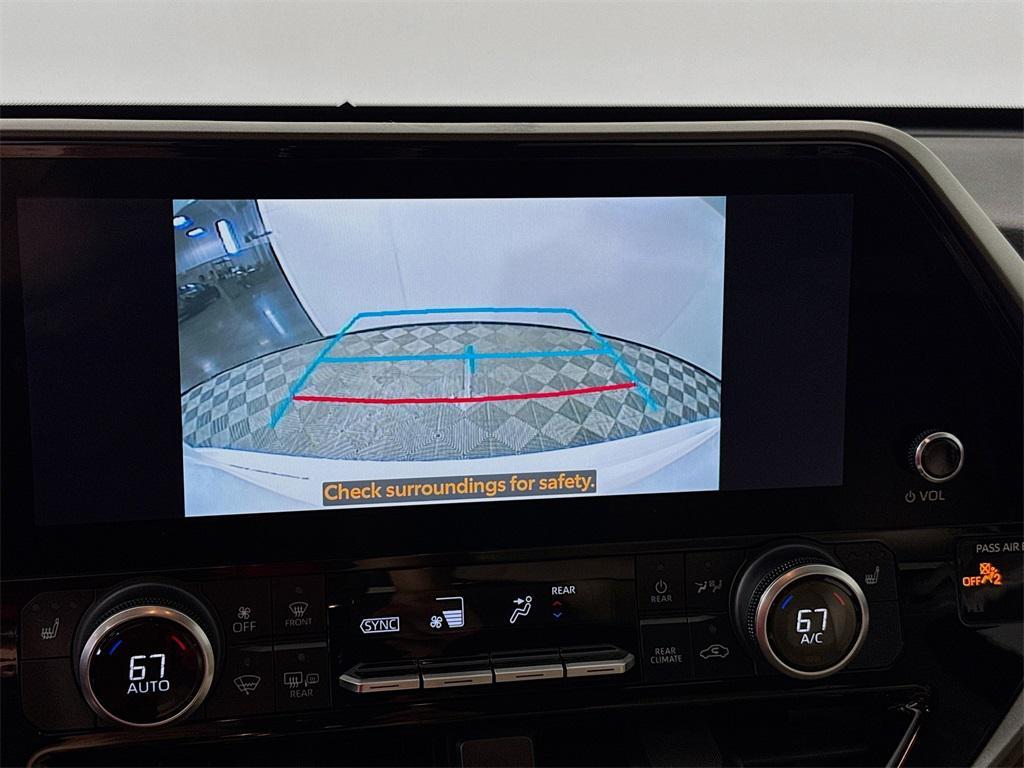 used 2024 Toyota Highlander car, priced at $45,688