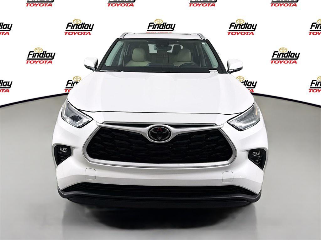 used 2024 Toyota Highlander car, priced at $45,688