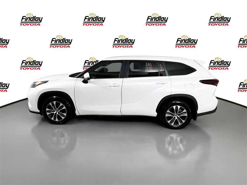 used 2024 Toyota Highlander car, priced at $45,688