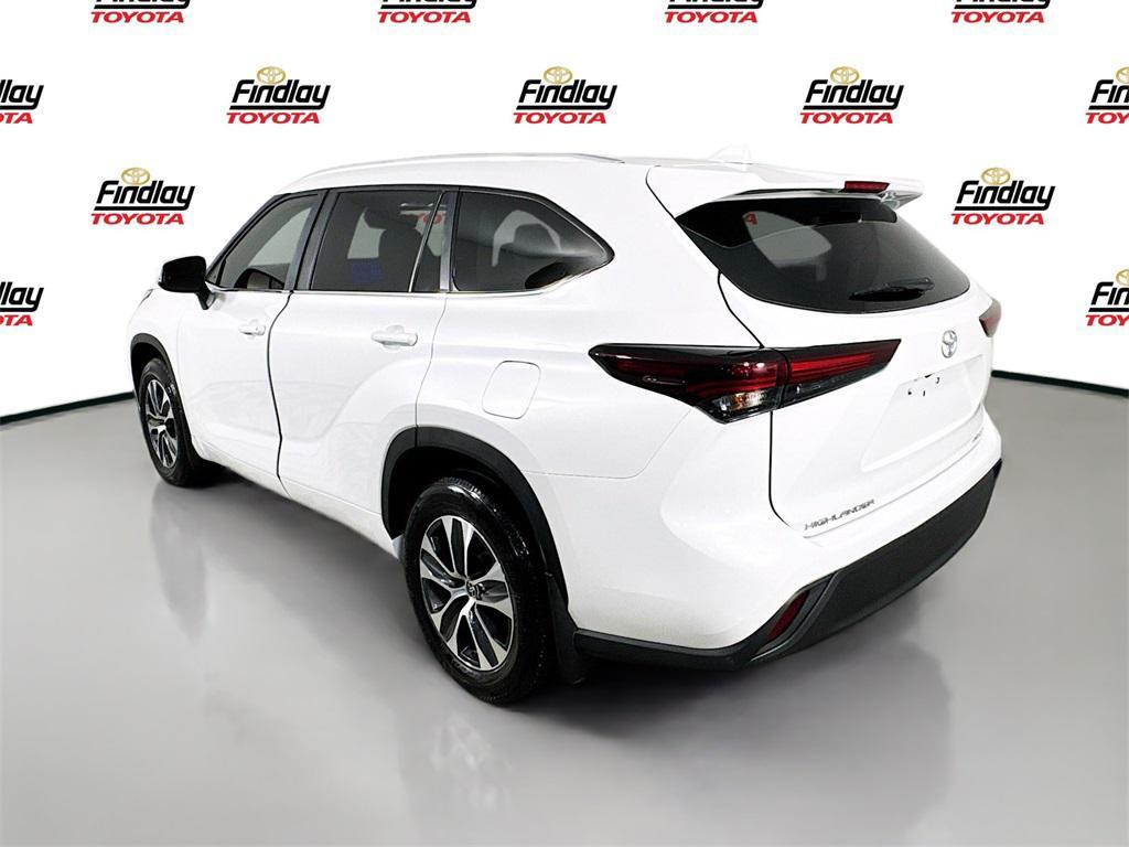 used 2024 Toyota Highlander car, priced at $45,688