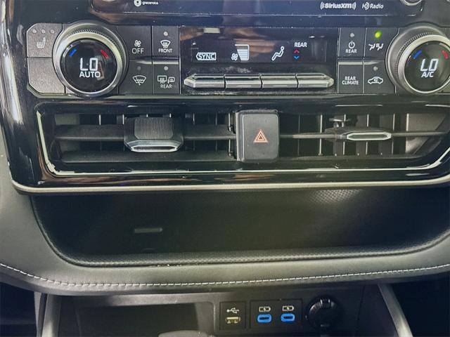 used 2022 Toyota Highlander car, priced at $35,988