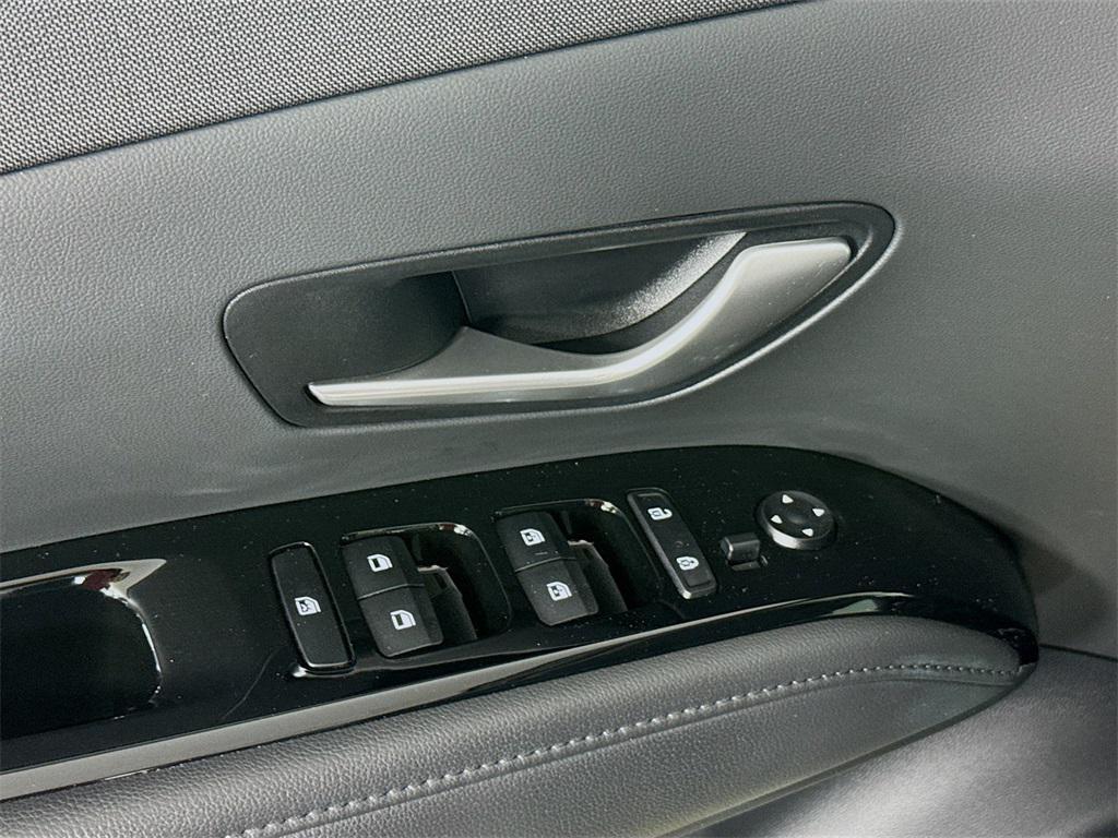 used 2024 Hyundai TUCSON Hybrid car, priced at $28,988