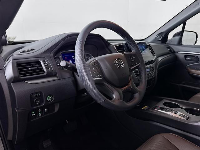 used 2025 Honda Passport car, priced at $40,988