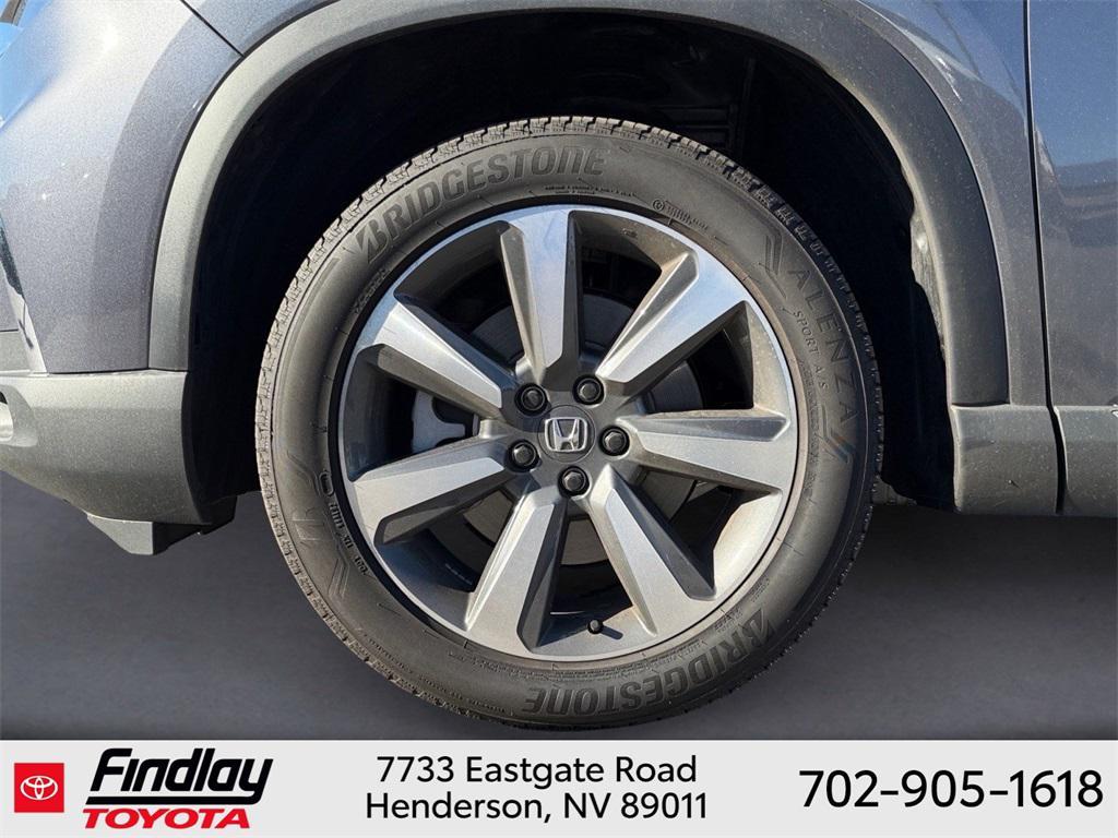 used 2025 Honda Pilot car, priced at $43,988