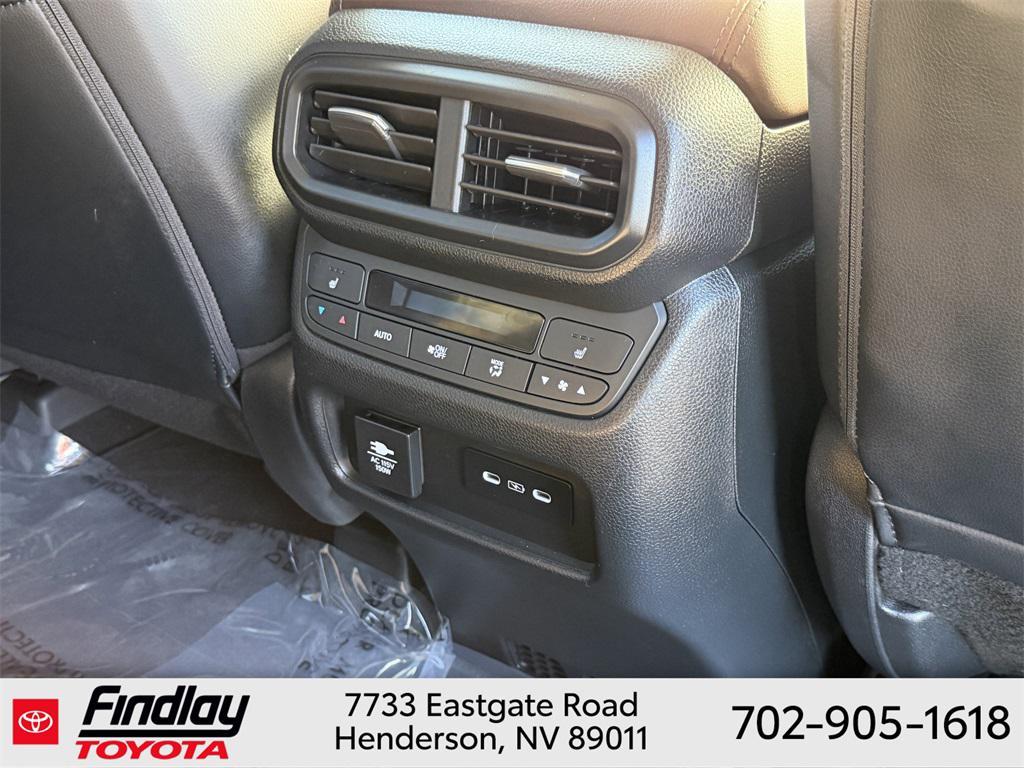 used 2025 Honda Pilot car, priced at $43,988