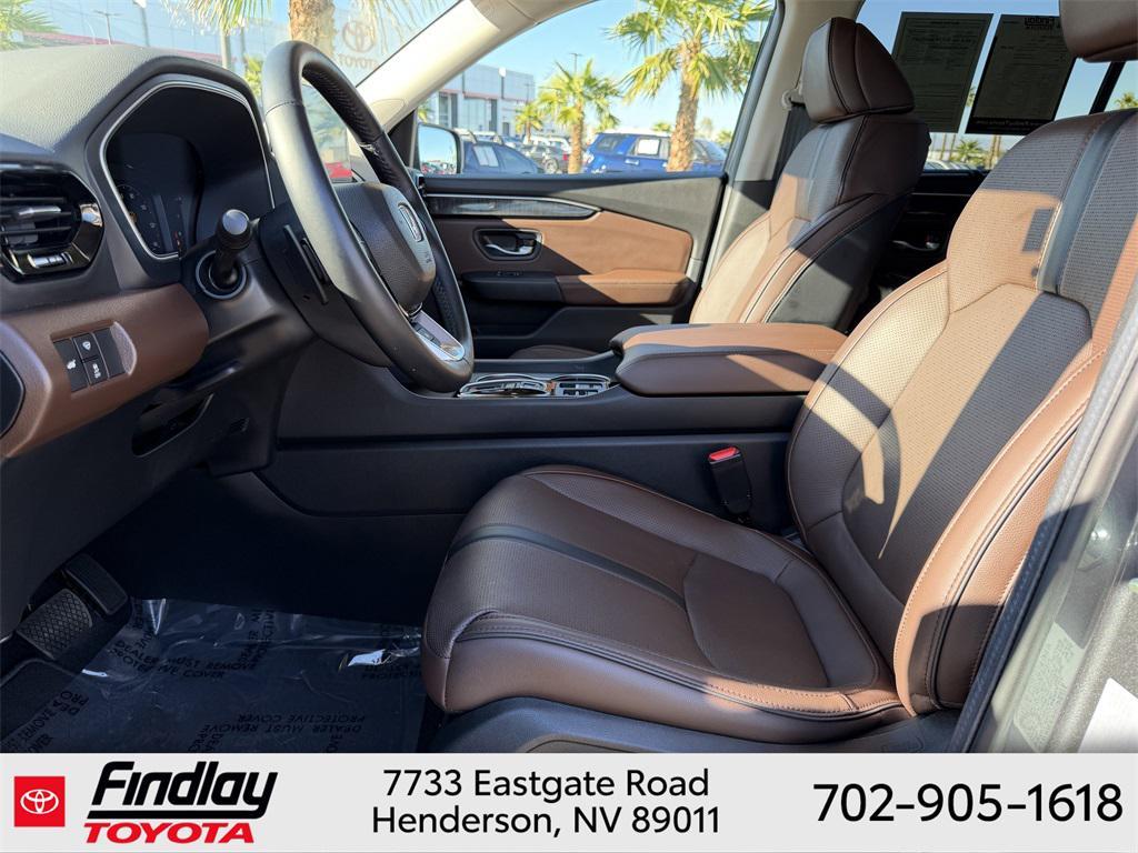 used 2025 Honda Pilot car, priced at $43,988