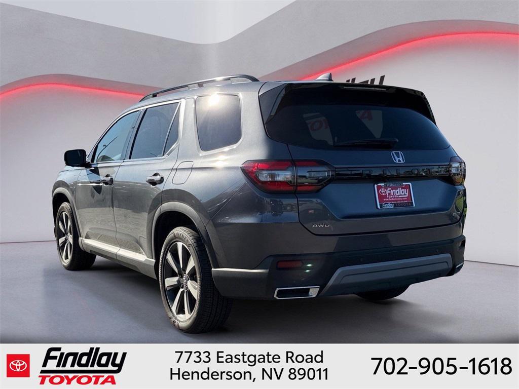 used 2025 Honda Pilot car, priced at $43,988