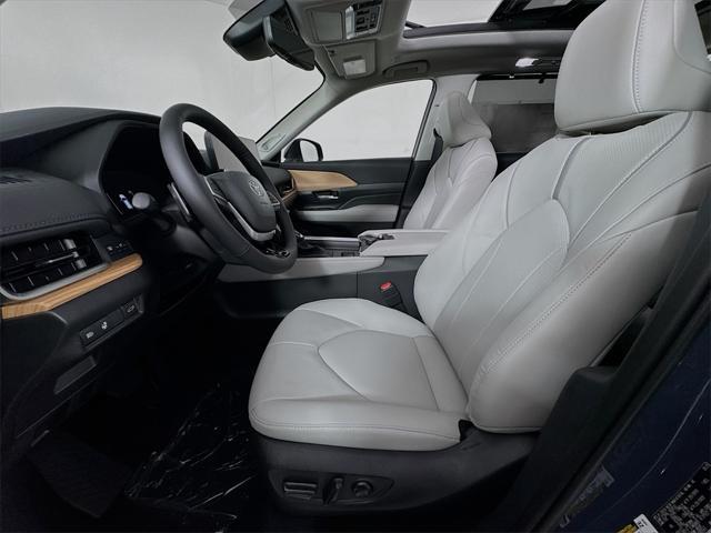 new 2025 Toyota Grand Highlander car, priced at $56,598