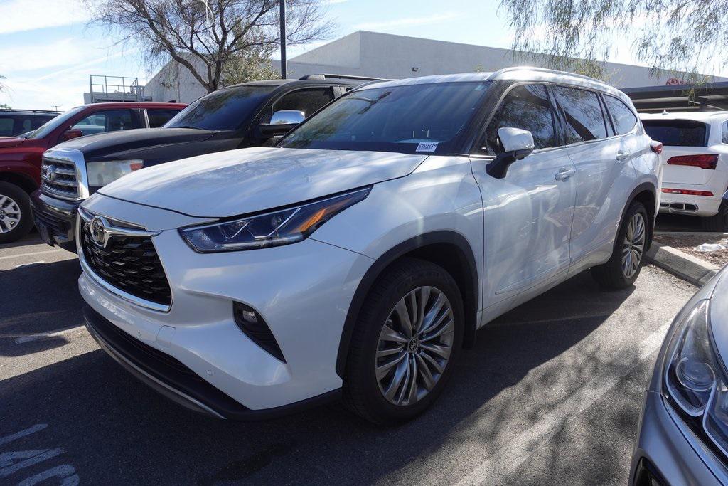 used 2023 Toyota Highlander car, priced at $40,488