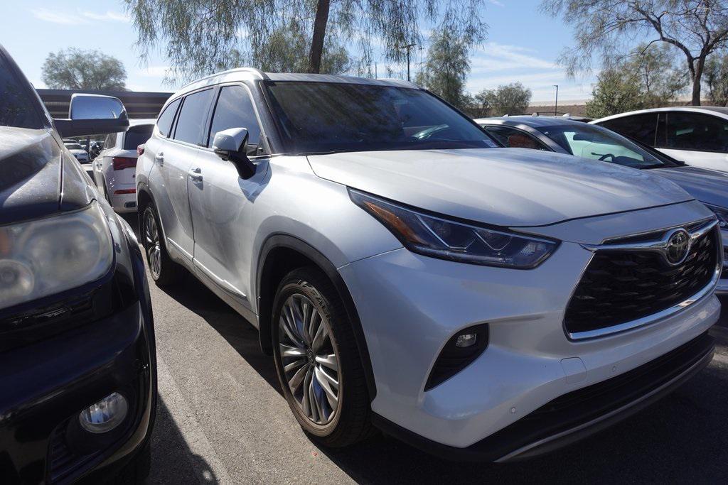 used 2023 Toyota Highlander car, priced at $40,488