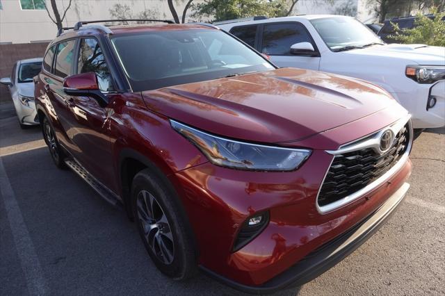 used 2024 Toyota Highlander car, priced at $42,988