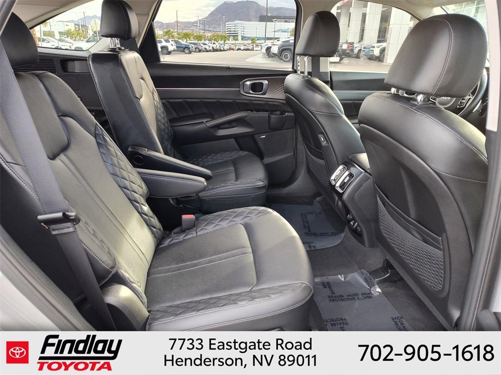 used 2023 Kia Sorento car, priced at $33,988