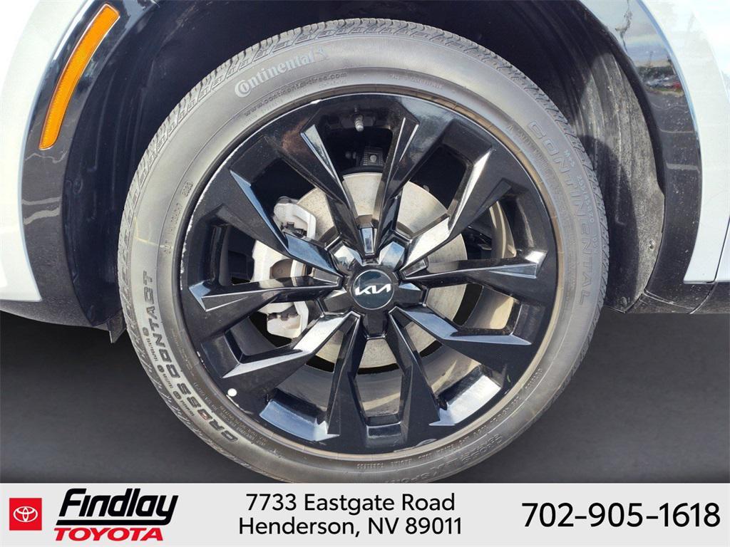 used 2023 Kia Sorento car, priced at $33,988