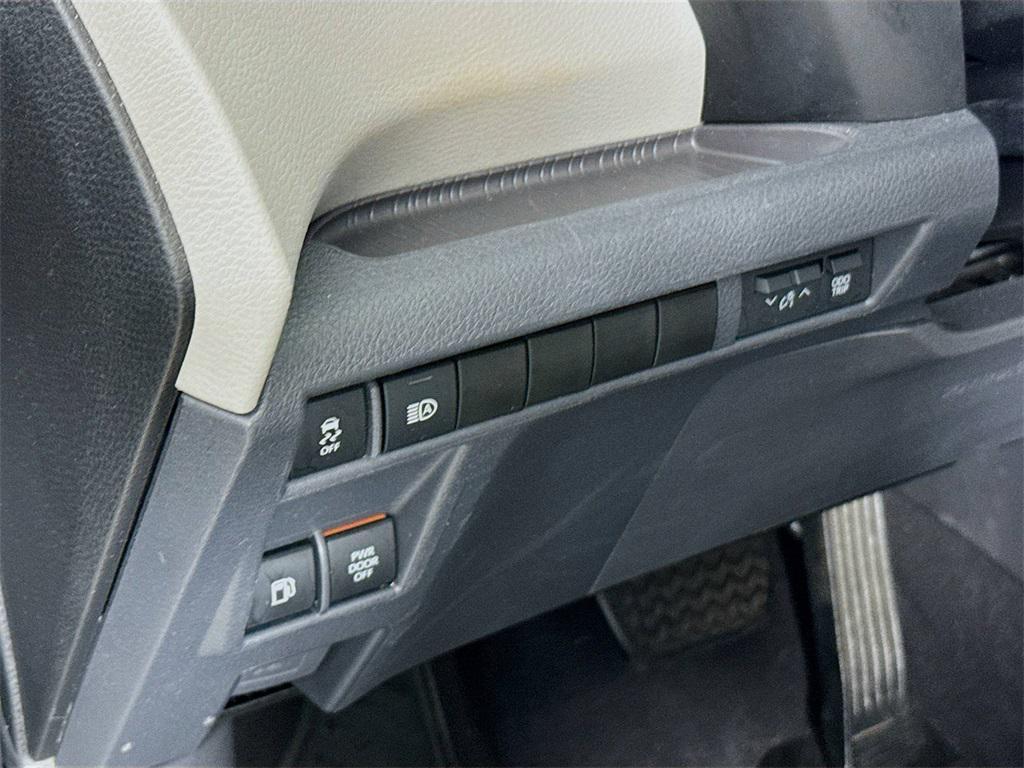 used 2022 Toyota Sienna car, priced at $37,488