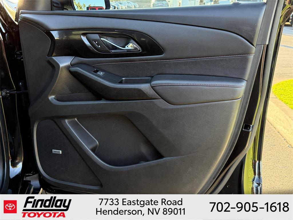 used 2023 Chevrolet Traverse car, priced at $35,688