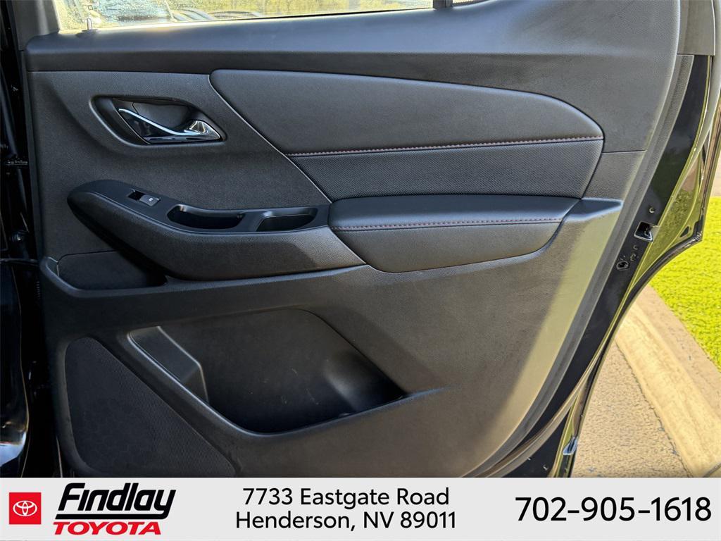 used 2023 Chevrolet Traverse car, priced at $35,688