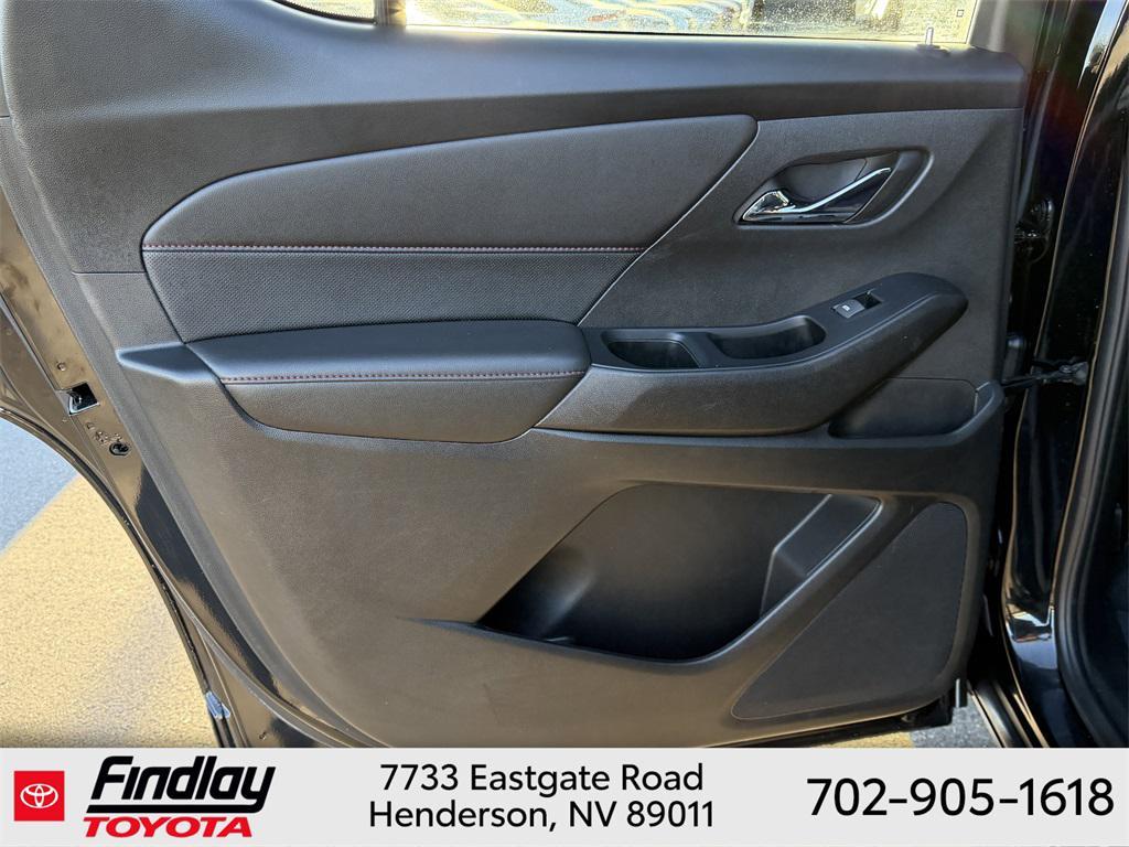 used 2023 Chevrolet Traverse car, priced at $35,688