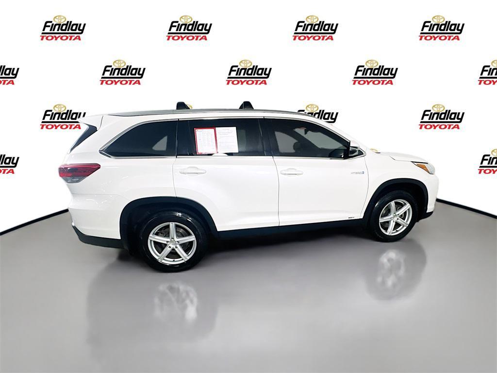 used 2019 Toyota Highlander Hybrid car, priced at $27,688