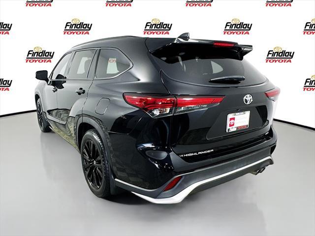 used 2023 Toyota Highlander car, priced at $41,988
