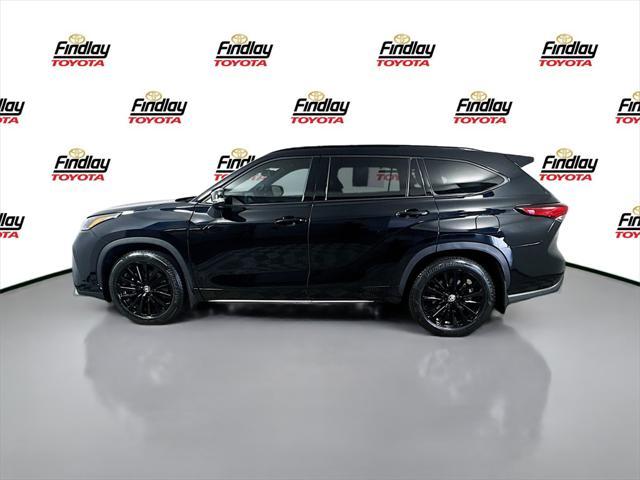 used 2023 Toyota Highlander car, priced at $41,988