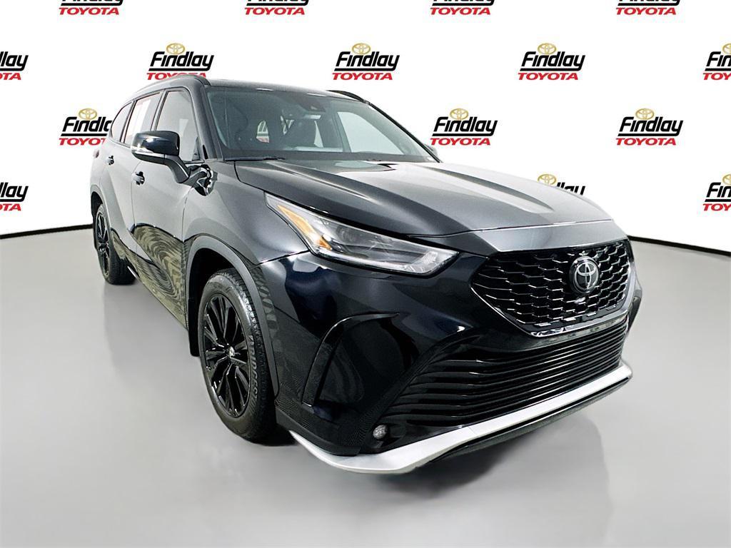 used 2023 Toyota Highlander car, priced at $41,988