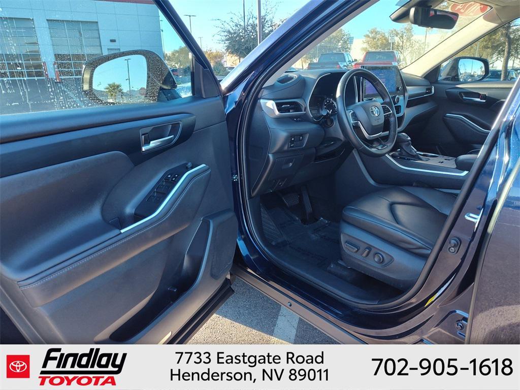 used 2024 Toyota Highlander car, priced at $41,188